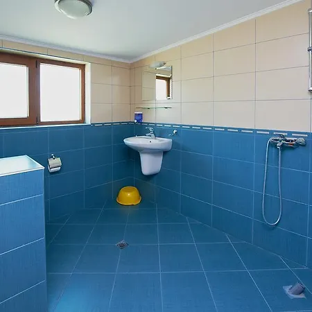 Dom Donevi Appartement Pomorie