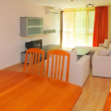 Appartement Dom Donevi *